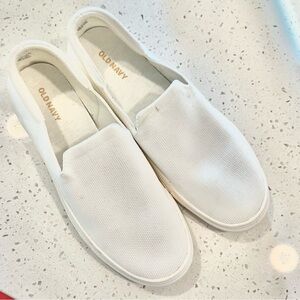 Old Navy Women's White Knit Slip-On Sneakers - Size: 7